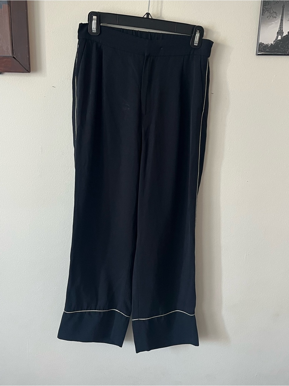 Massimo Dutti Ankle Length pants with subtle white piping- Size 4 waist 28